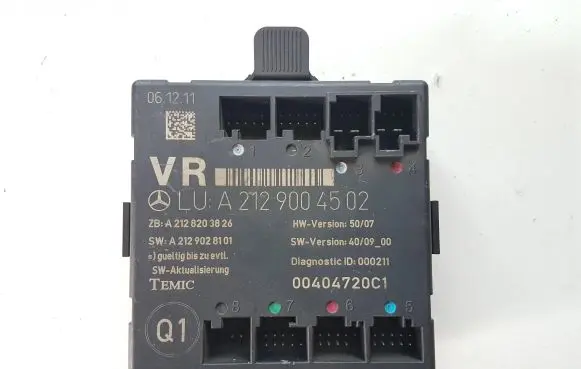 Mercedes-Benz C W204 Door control unit/module A2129004502