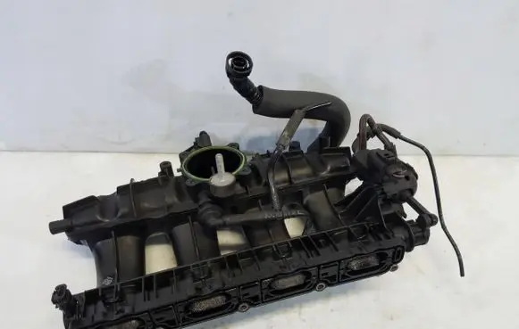 Skoda Superb B6 (3T) Intake manifold