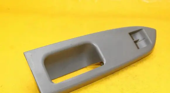 Volkswagen Caddy Front door trim bar 1T1867371G