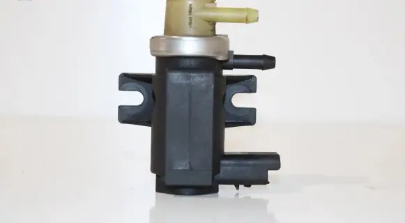 Peugeot 508 RXH Turbo solenoid valve 9672875080