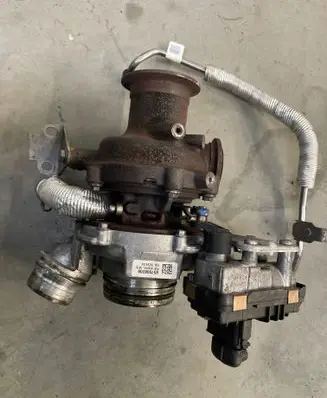 BMW 5 F10 F11 Turbo 857008208 8199760015