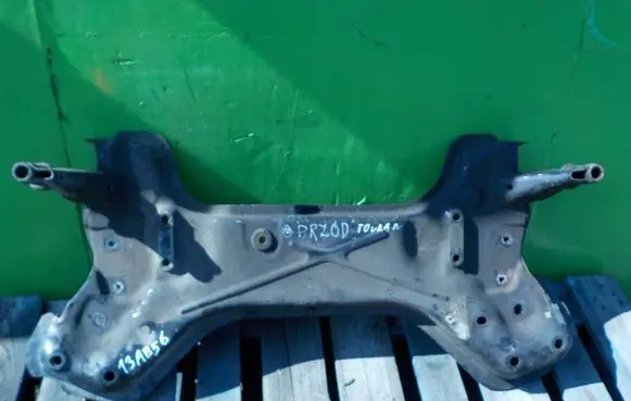 Volkswagen Touran I Front axle beam PRZOD 13AB56