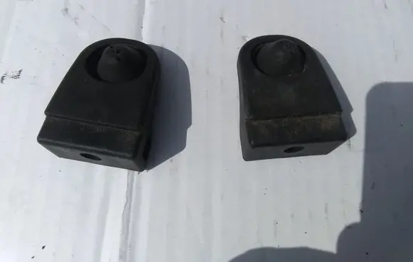 Peugeot 307 Radiator mount bracket