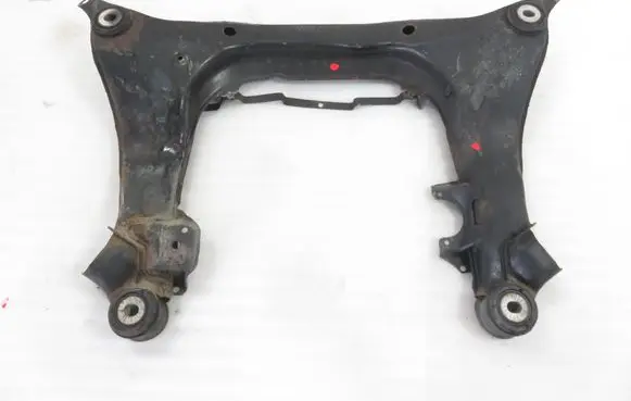 Volkswagen PASSAT B5 Front subframe