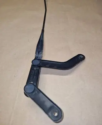 Ford Focus C-MAX Front wiper blade arm 3M5117526CA