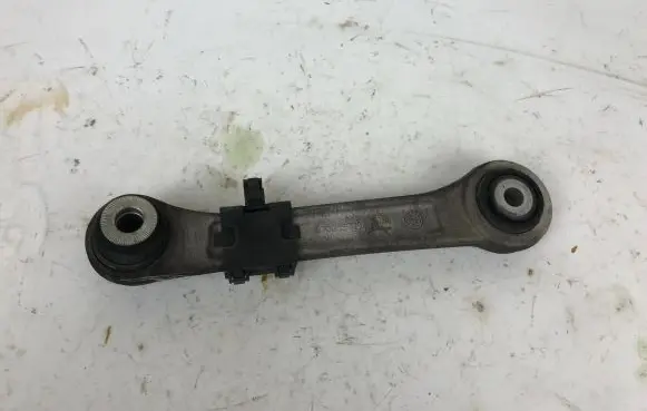 Maserati Ghibli Rear control arm 670035979