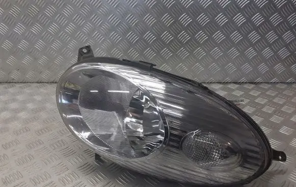 Nissan Micra Headlight/headlamp 20-A308
