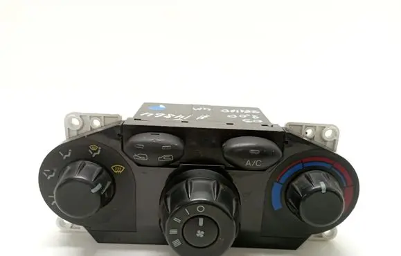 Hyundai Santa Fe Climate control unit 9725026XXX