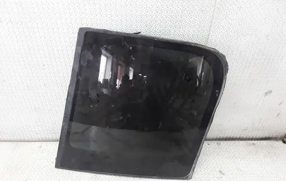 Nissan X-Trail T30 Rear side window