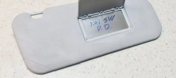 Peugeot 207 Sun visor