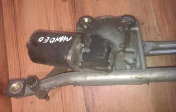 Ford Mondeo MK I Wiper motor 93BB17B571C