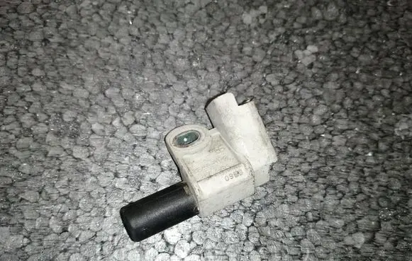 Camshaft position sensor