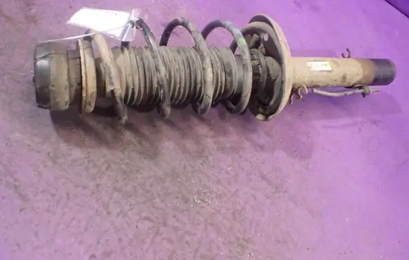Front shock absorber with coil spring