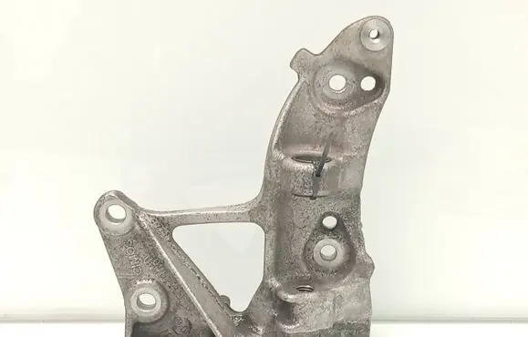 Volvo V70 Generator/alternator bracket 9653249480