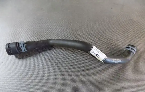 Volkswagen Golf VII Engine coolant pipe/hose 5Q0122157CJ