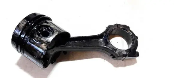 Renault Megane I Piston with connecting rod