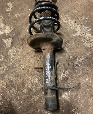 BMW X3 E83 Front shock absorber/damper