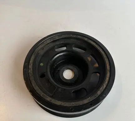 Volkswagen T-Roc Crankshaft pulley 04C105243Q