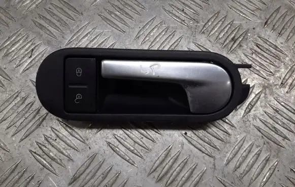 Volkswagen Golf Plus Front door interior handle 5M0837113B