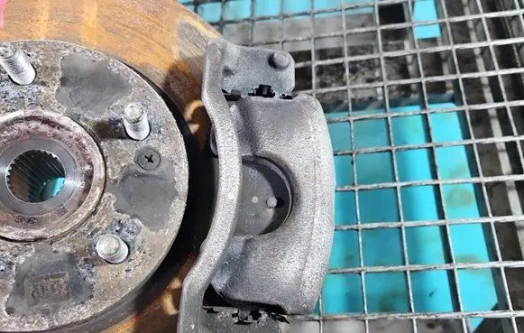 Hyundai Kona I Front brake caliper IMPRK1451566