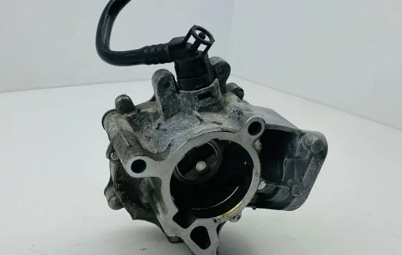 Volkswagen Tiguan Allspace Vacuum pump 06K14500BB