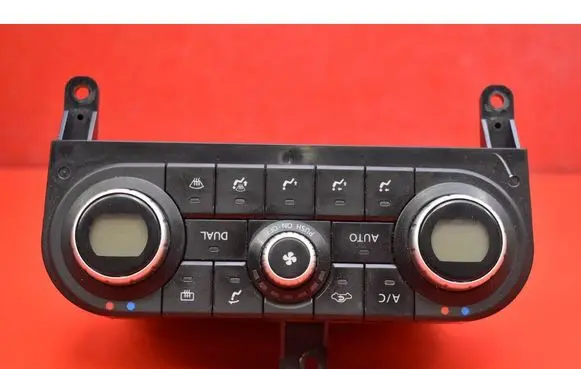 Nissan Qashqai Climate control unit 27500BR45A