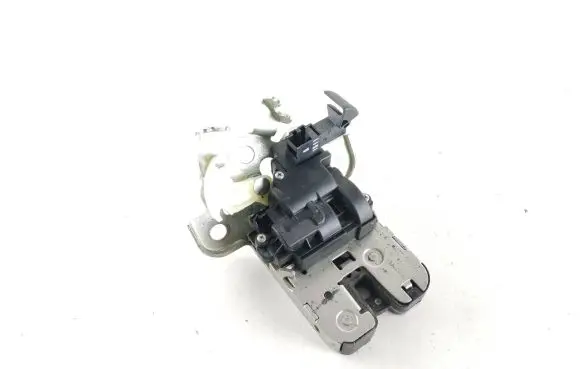 Audi A4 S4 B8 8K Tailgate/trunk/boot lock/catch/latch 8K9827505A