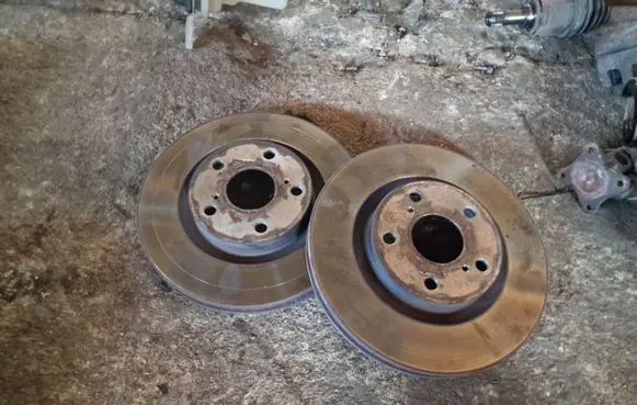 Toyota RAV 4 (XA30) Front brake disc