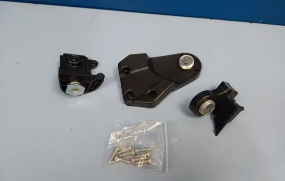 Mercedes-Benz E W213 Headlight/headlamp mounting bracket A2138204004 2138204004