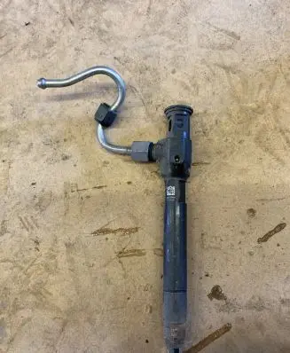 Peugeot 508 Fuel injector 228358342