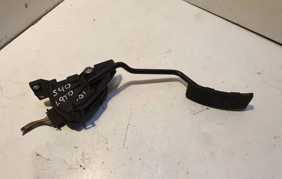 Volvo S40, V40 Accelerator pedal position sensor 30865642 6PV00830100