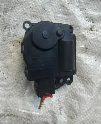 Ford B-MAX Air flap motor/actuator AV1119E616BB
