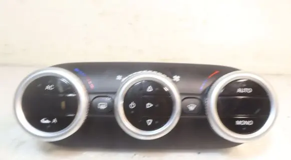 Alfa Romeo Giulietta Interior fan control switch 