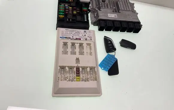 BMW 3 G20 G21 Engine ECU kit and lock set 0261S108CM 036687131 5B327741
