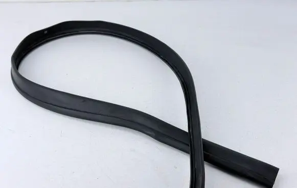 BMW 1 F20 F21 Engine compartment rubber 7239145