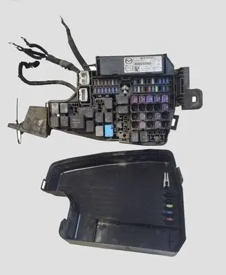 Mazda 6 Fuse box set 7154763430 GHP967BF1 KD45675X0C