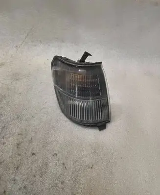 Mitsubishi Pajero Front indicator light 21037746