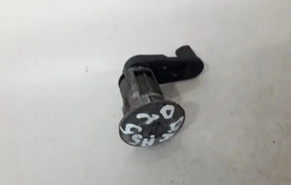 Renault Scenic I Front door lock (next to the handle) 