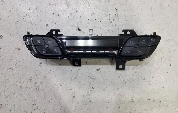 Toyota C-HR I Climate control unit 55900F4400 A3C0111840101