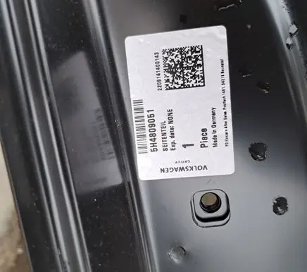 Volkswagen Golf VII Tailgate trim 5G9863459