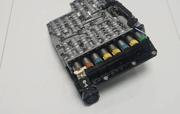 BMW X5 E70 Transmission gearbox valve body 0260550043 6058007115 1068427228