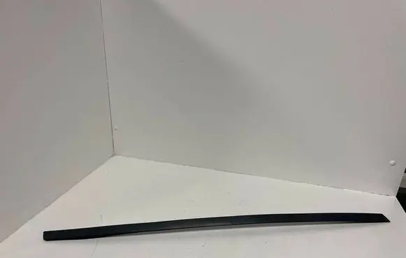 Volvo S80 Windshield trim