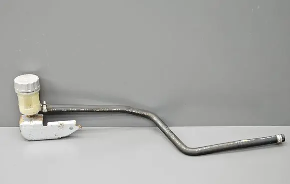 Honda CR-V Clutch fluid reservoir/tank