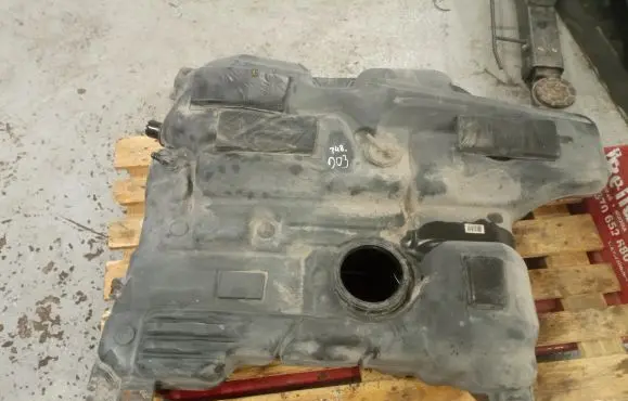 Renault Espace IV Fuel tank 8200008544 8200008546 8200013339