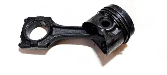 Renault Laguna I Piston with connecting rod