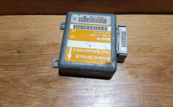 Audi A4 S4 B5 8D Airbag control unit/module 8a0959655c 0285001036