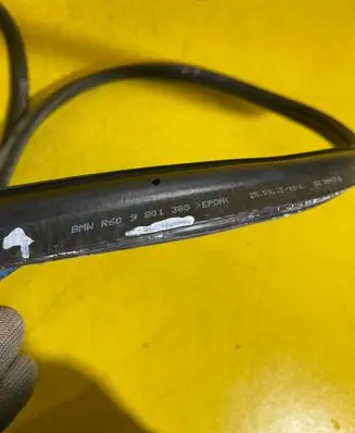 Mini Cooper Countryman R60 Trunk rubber seal (body) 