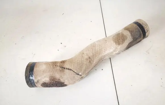 Toyota Avensis T220 Intercooler hose/pipe