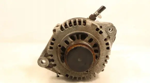 Opel Astra H Generator/alternator 