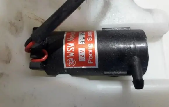KIA Carnival Windscreen/windshield washer pump